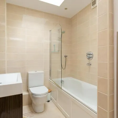 Spectacular 2 Bedroom With Sunny Garden & Terrace Dublin