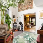 Bed & Breakfast Spectacular 2 Bedroom With Sunny Garden & Terrace